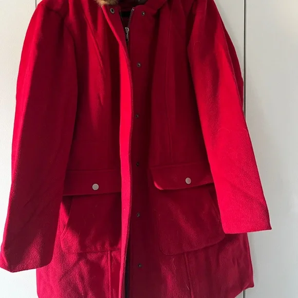 Women's Red Hooded Winter Coat with Faux Fur Trim - Picture 2 of 4